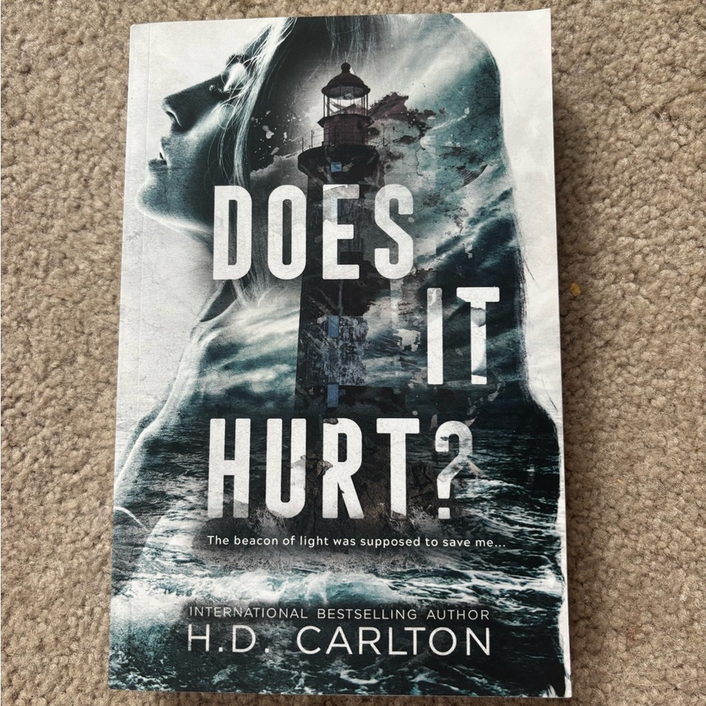 Does It Hurt? by H.D. Carlton Book